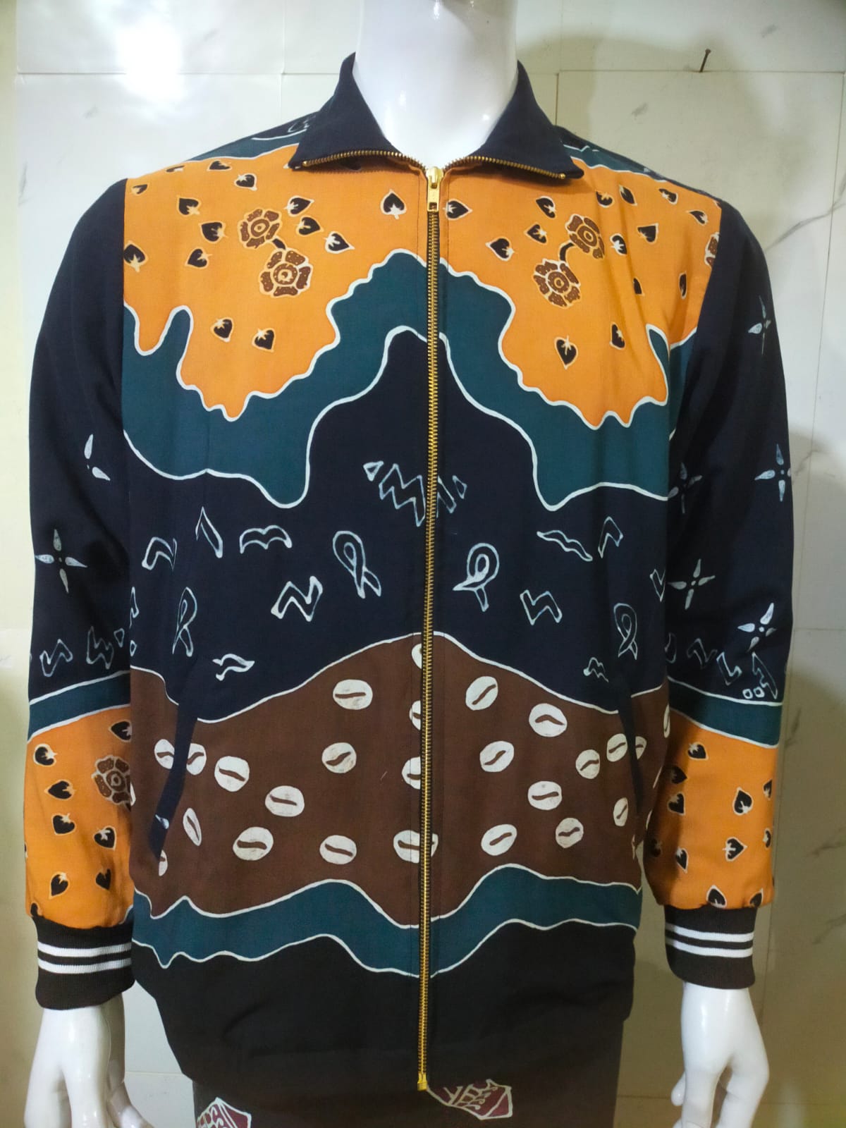 Jaket batik tulis